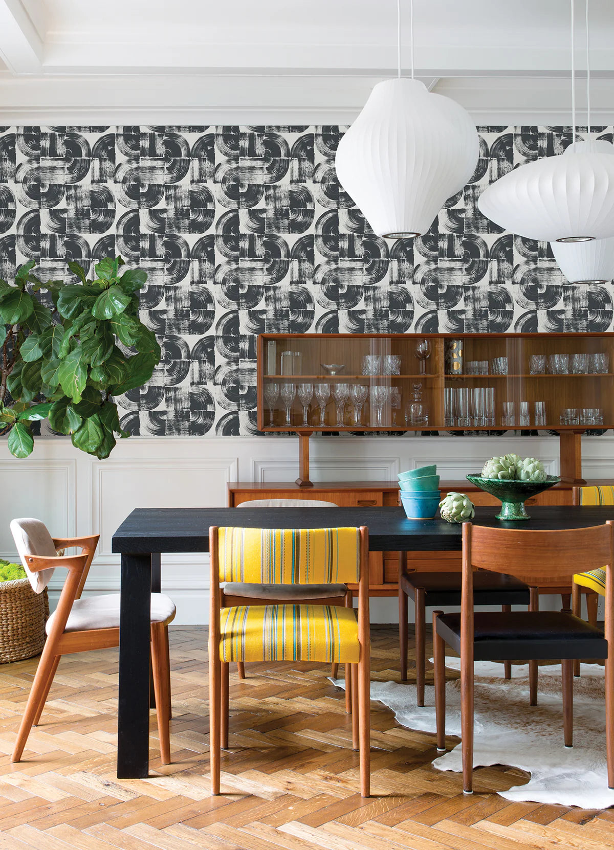 Giulietta Black Painterly Geometric Wallpaper