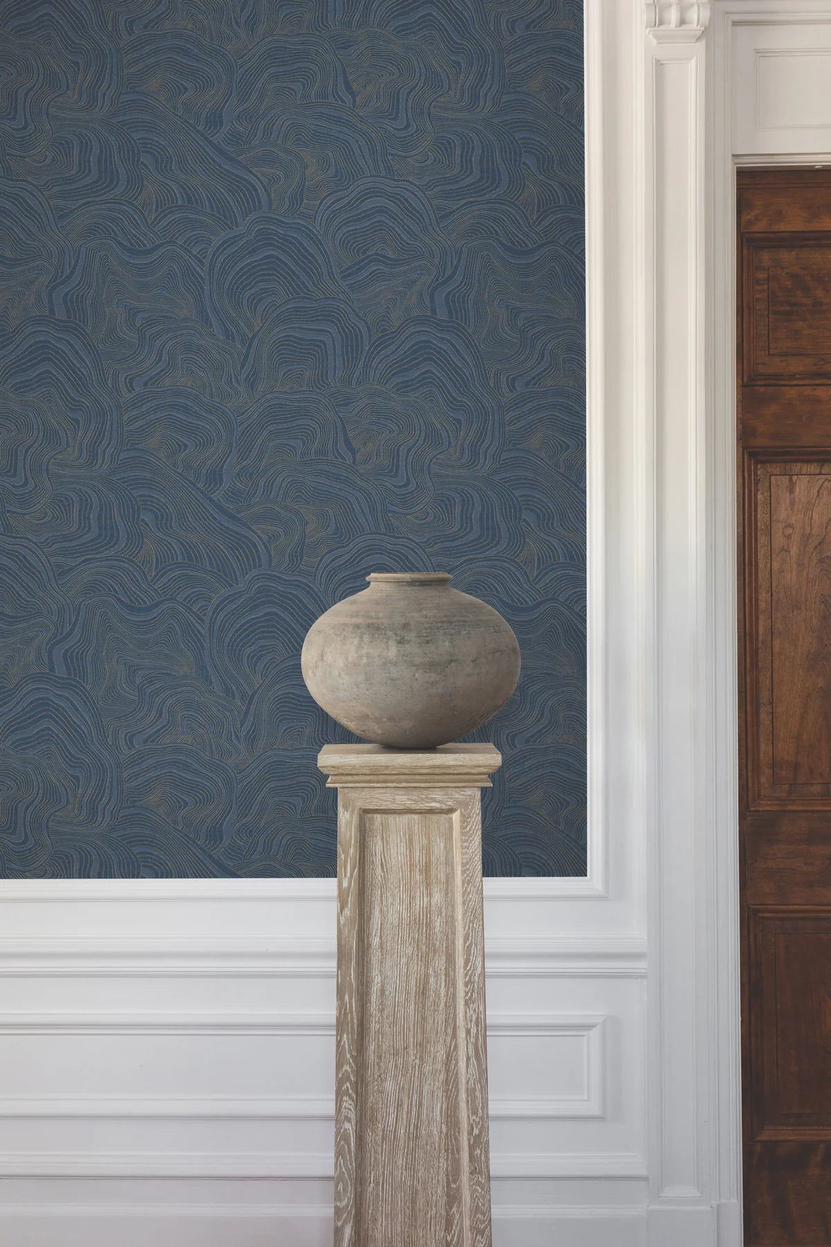 Geodes Navy Blue wallpaper